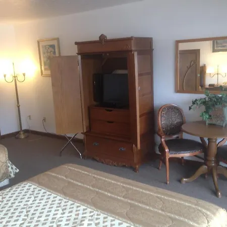 Cache Creek Lodge